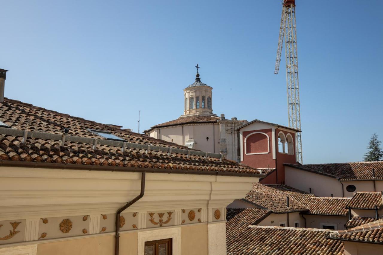 Dimora Manieri Apartment L'Aquila Exterior photo